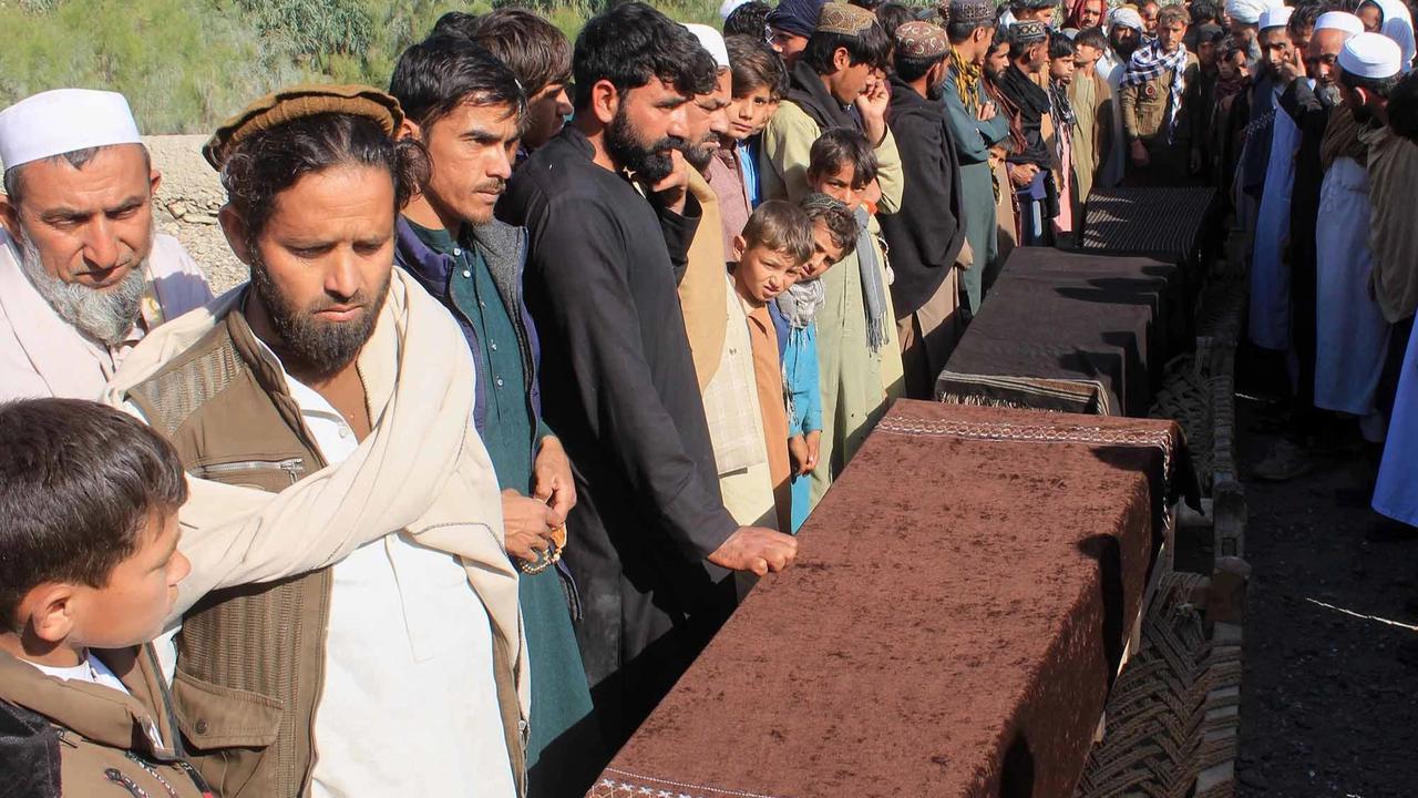 FOTO: Sedikitnya 17 Tewas dalam Serangan Lintas Batas Pakistan di Afghanistan