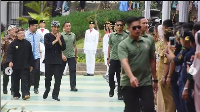 Sederet Makna Baju Adat yang Dikenakan Jokowi dalam Berbagai Kesempatan