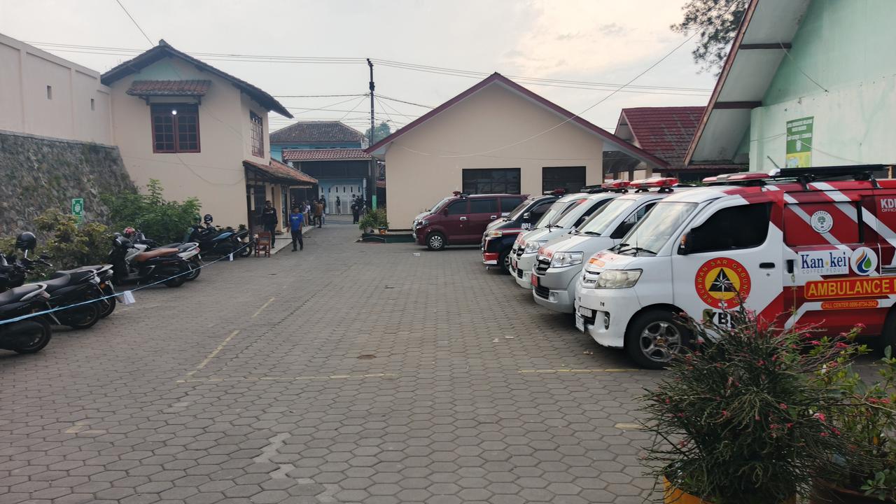 Posko Korban Keracunan Massal MBG di Cisarua Bandung Barat
