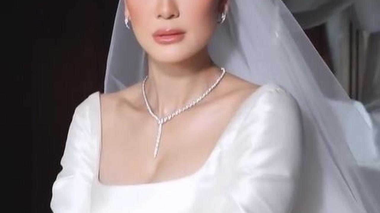 Potret Luna Maya Cantik dengan Gaun Bak Princess di Resepsi Kedua, Pakai Kalung Berlian 1,5 Miliar