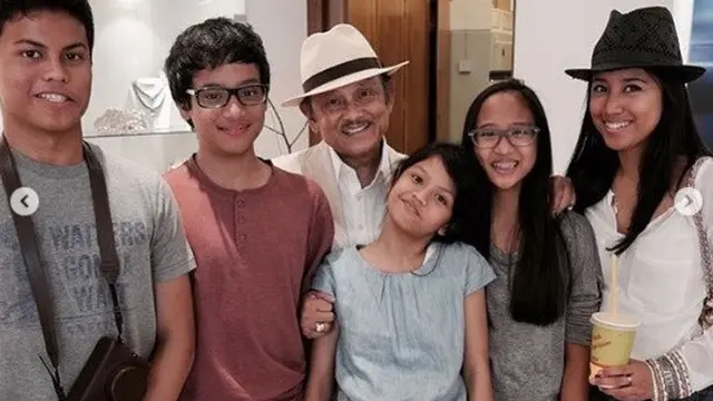 Habibie dan para cucunya