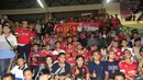 Nonton bareng dipadati suporter Manchester United yang menamakan diri mereka Utara (United Jakarta Utara). (Bola.com/Vitalis Yogi Trisna)