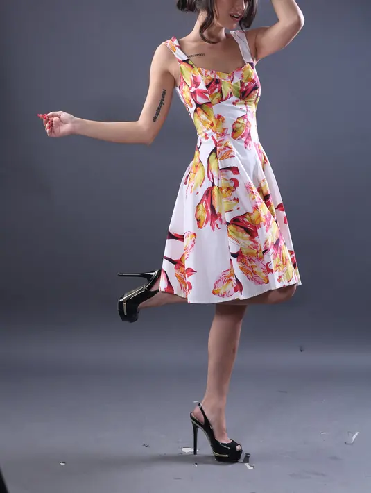 Setelah mengakui, sebagai perempuan, ia beralasan wajib memeriksakan kandungannya. Hal itu untuk berjaga-jaga mengenai penyakit dalam kandungannya sejak dini. (Febio Hernanto/Bintang.com)