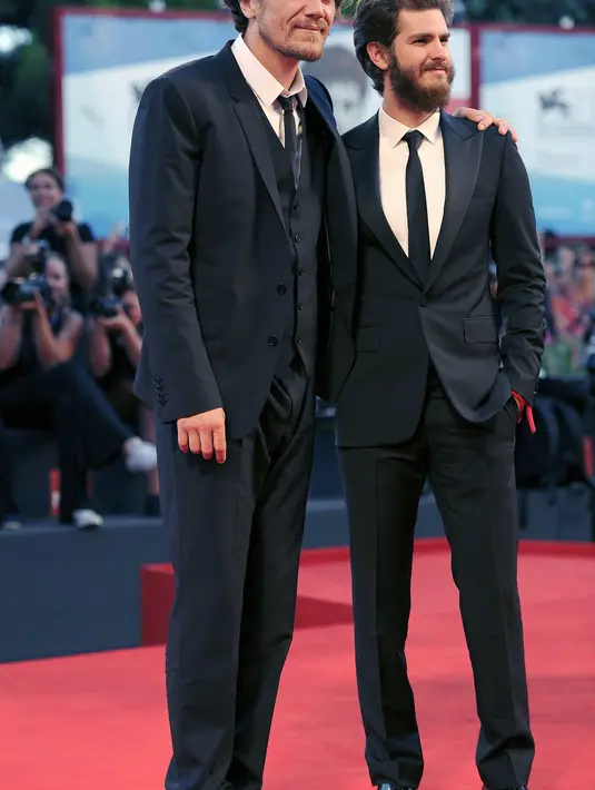 Andrew Garfield beradu akting dengan Michael Shannon dalam film bergenre drama ini. (Bintang/EPA)