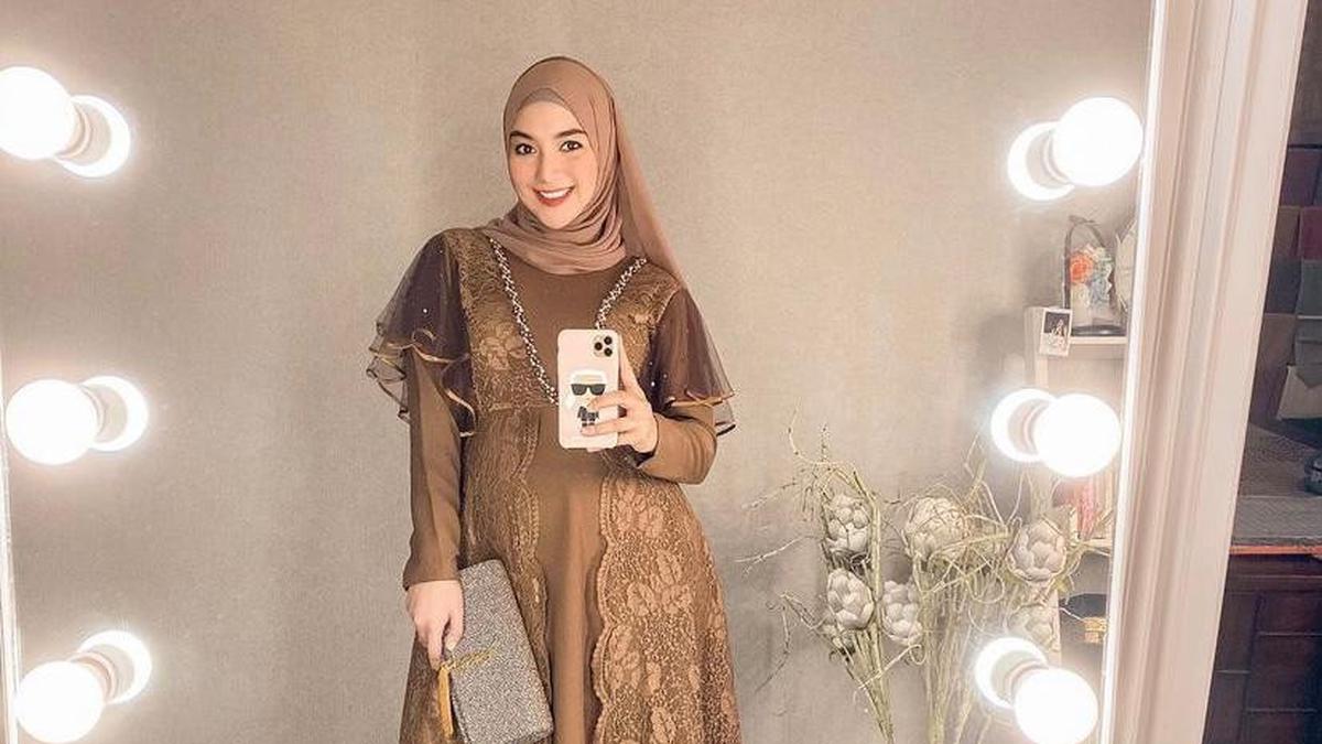 6 Warna Pakaian yang Perlu Dihindari Saat Kondangan agar Tidak Salah Kostum!