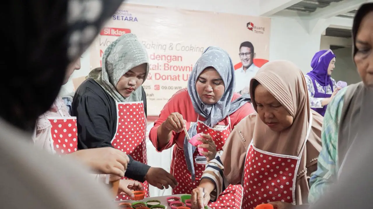 Founder YIS Sandiaga Salahuddin Uno menggelar Workshop Baking & Cooking Naik Kelas.