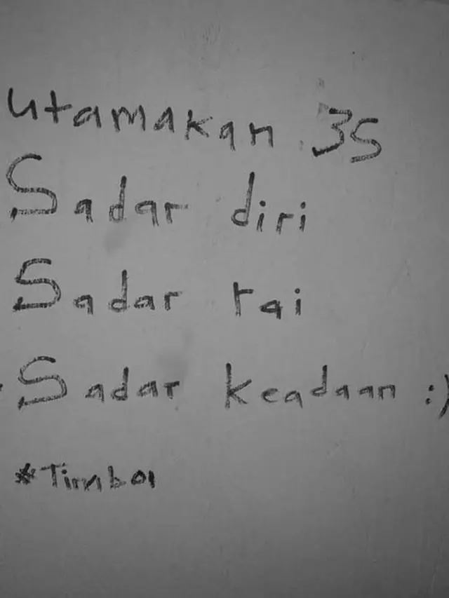 6 Curhatan Move On Setelah Patah Hati di Tembok Ini Bikin Nyesek Bacanya