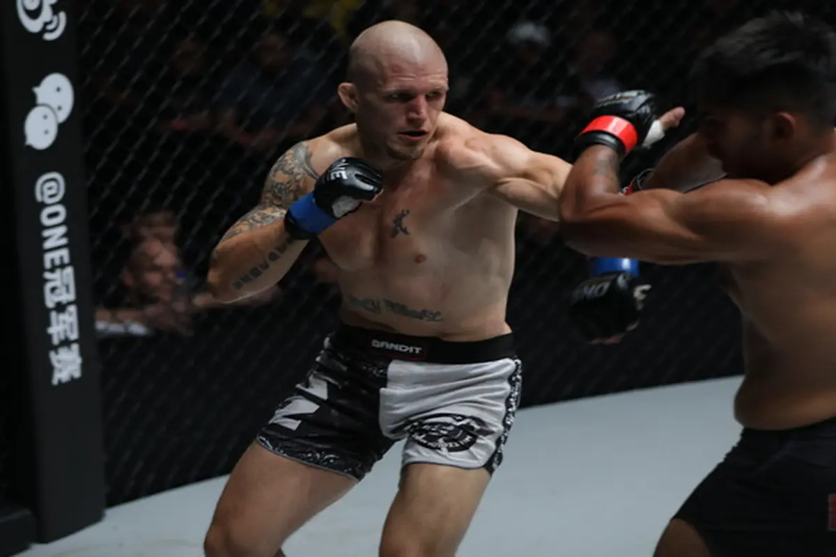 Petarung ONE Championship Zebaztian “The Bandit” Kadestam akan memperebutkan gelar juara dunia di Jakarta