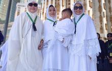 Berangkat Umroh Bersama Suami dan Keluarga Usai keguguran Anak Kedua, Intip Potret Nikita Willy yang Cantik dan Meneduhkan