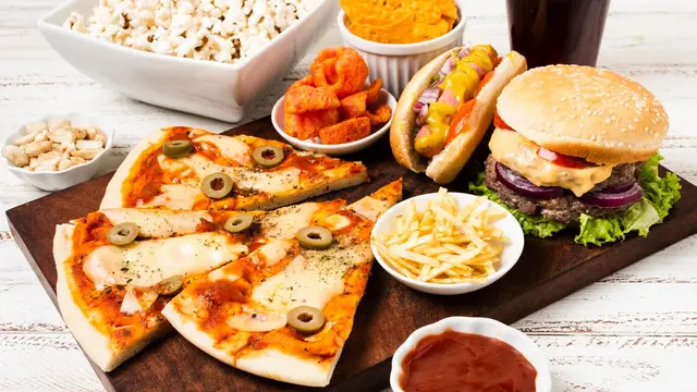 Hindari 6 Makanan Ini Jika Ingin Nafas Tetap Segar Seharian - 2