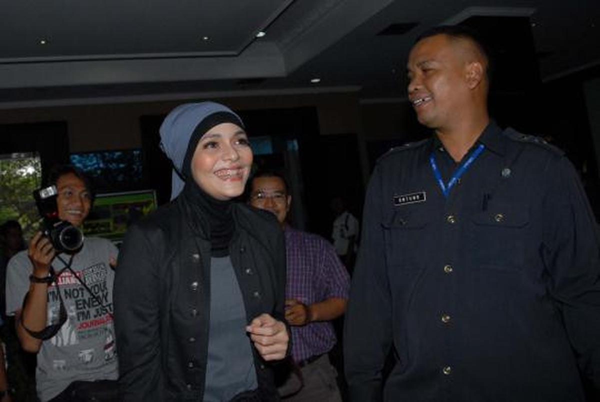 Lula Kamal jenguk Raffi di BNN