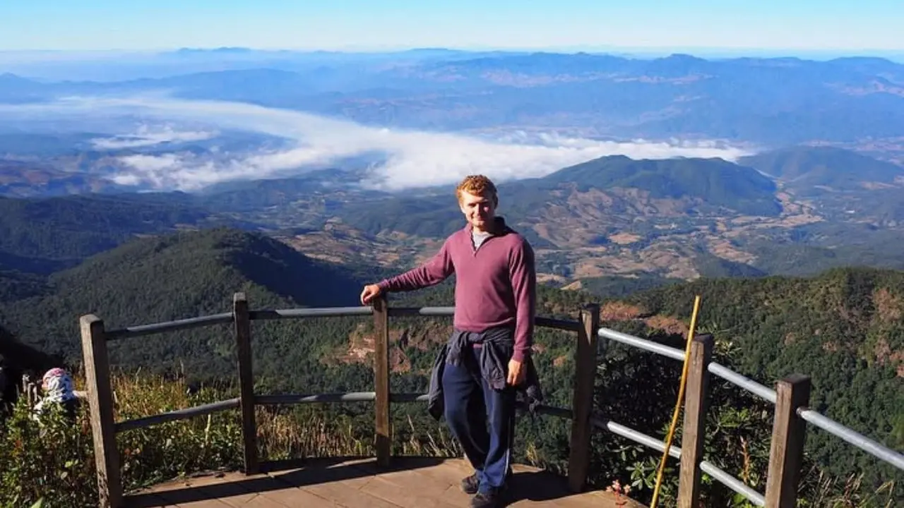 Gunung Doi Inthanon di Thailand