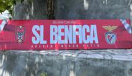 Malut United FC resmi melangkah ke babak baru pengembangan sepak bola Indonesia bagian timur. Klub asal Maluku Utara itu mengumumkan kerja sama dengan raksasa Portugal, SL Benfica, untuk membangun Akademi Merah Putih, sebuah program pembinaan pemain muda yang diproyeksikan mencetak talenta kelas internasional. (Bola.com/Gregah Nurikhsani)