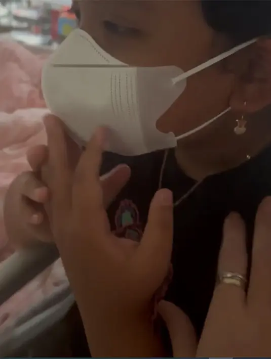 [Instagram/dhila_bekti]