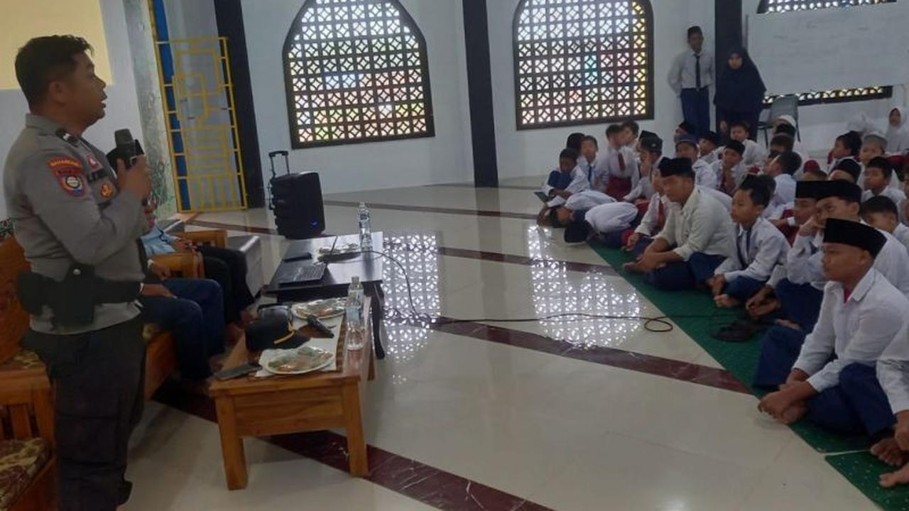 Fokus Raih Prestasi, Polresta Barelang Gelar Binluh Pencegahan Aksi Anarkis Pelajar Serentak di 15 Sekolah Batam