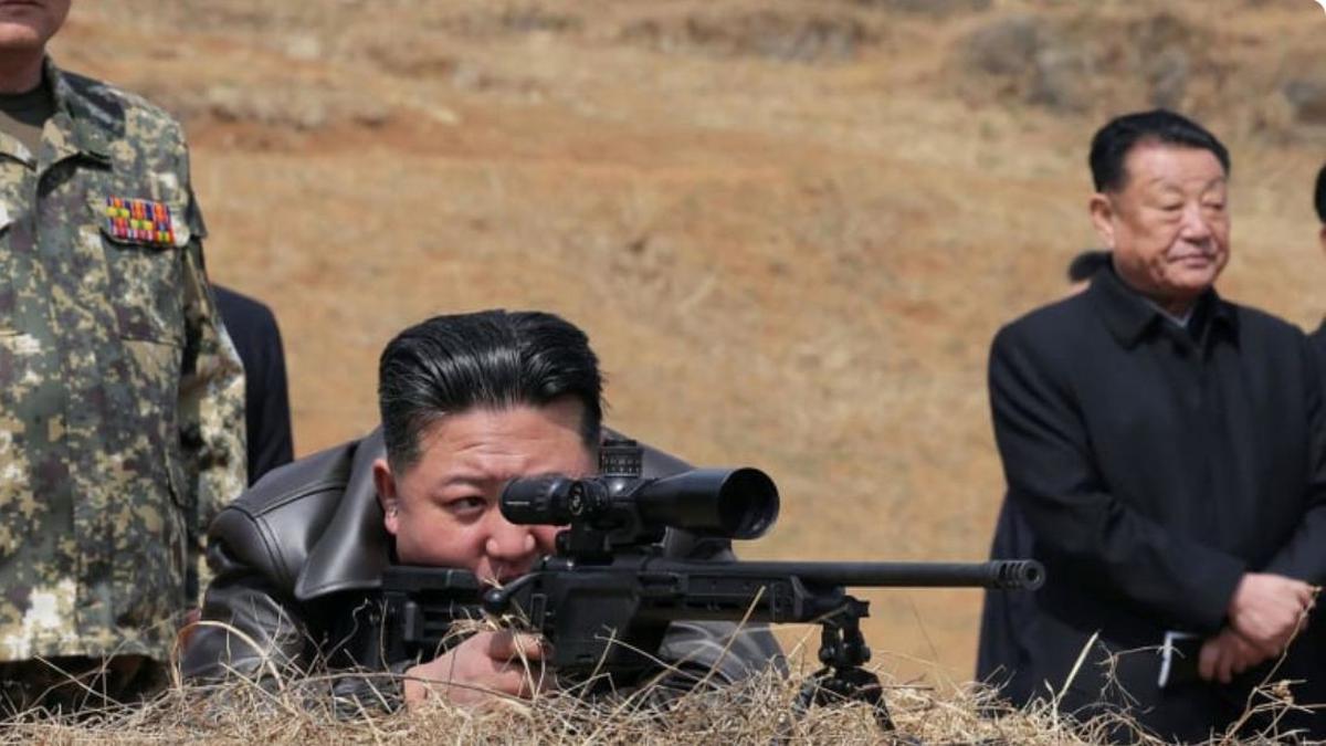 Kim Jong Un Pamer Senjata Baru Saat Kunjungi Pasukan Khusus Korea Utara
