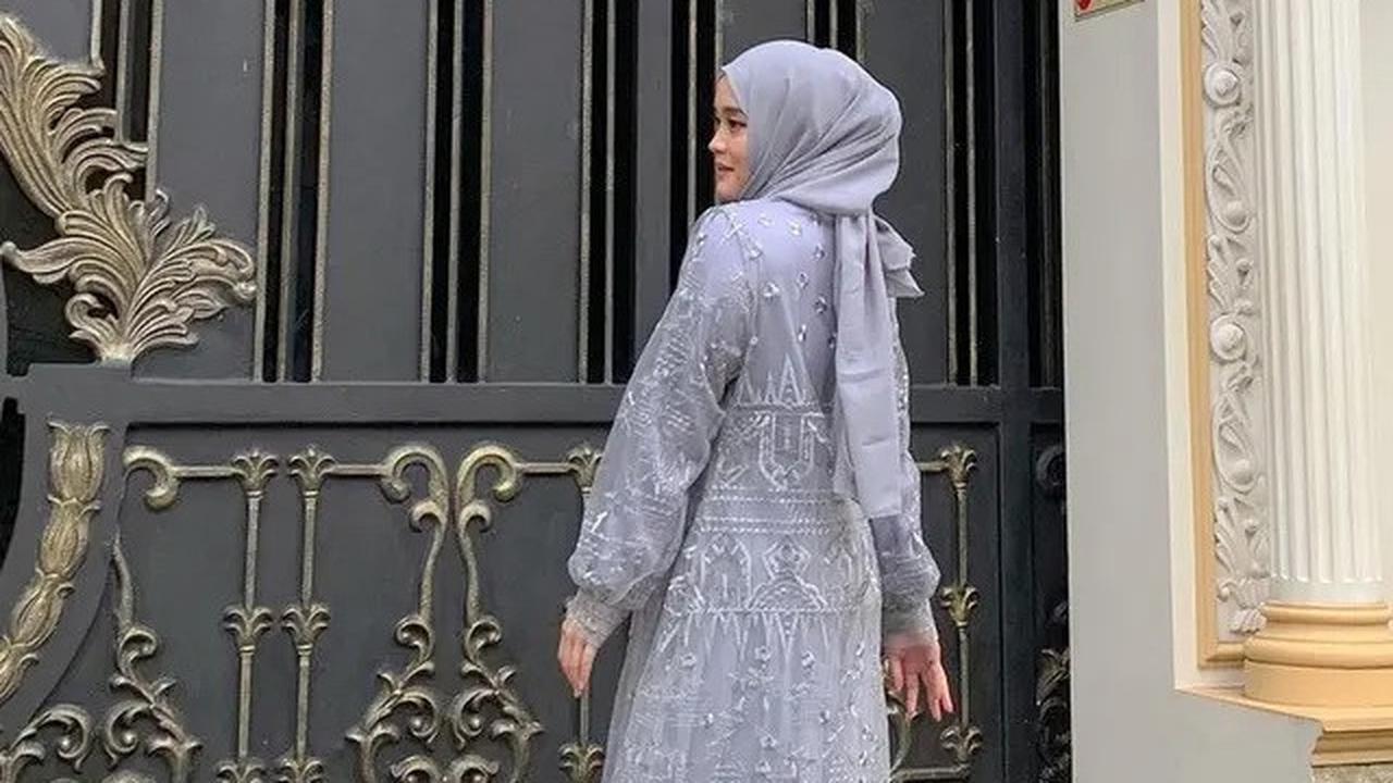 Inspirasi Baju Lebaran 2025 untuk Remaja dari Gaya Artis, Siap Tampil Elegan