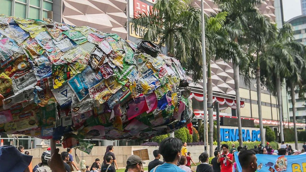 Pawai dengan aksi long march tersebut dimulai  dari titik kumpul stasiun MRT Bendungan Hilir sampai
Bundaran HI dengan jarak kurang lebih 3,5 kilometer.