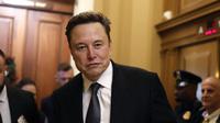 Elon Musk, CEO Tesla, Wakil Ketua Departemen Efisiensi Pemerintah (DOGE) yang baru diumumkan, tiba di Capitol Hill bersama putranya pada 05 Desember 2024 di Washington, DC. (Dok:&nbsp;Anna Moneymaker/AFP)