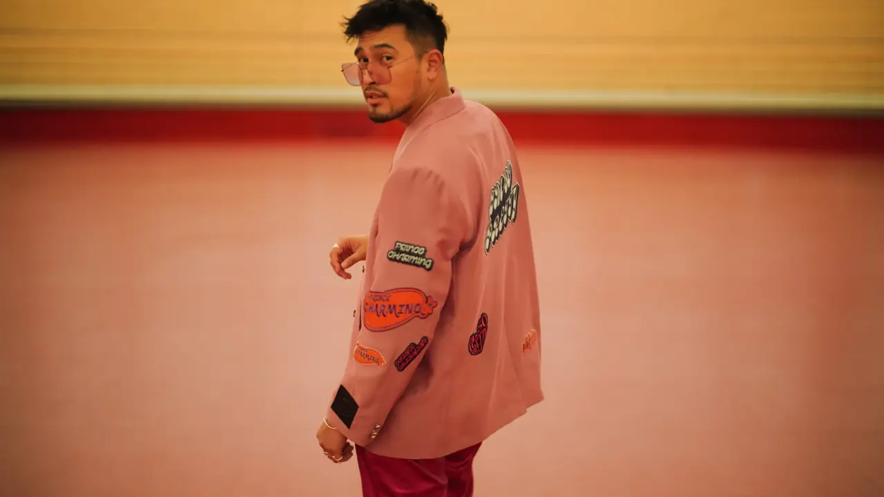 Adrian Khalif merilis single I'm So Pretty