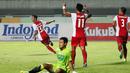 Pemain PSM Makassar, Muchlis Hadi Ning merayakan golnya ke gawang Persib Bandung pada laga Torabika SC 2016 di Stadion Gelora Bandung Lautan Api, Bandung, Sabtu (2/7/2016). (Bola.com/Nicklas Hanoatubun)