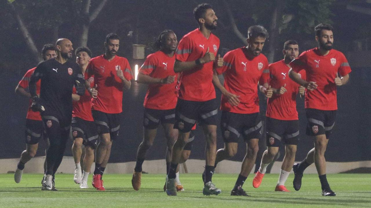 FOTO: Latihan Timnas Bahrain di Lapangan A Senayan