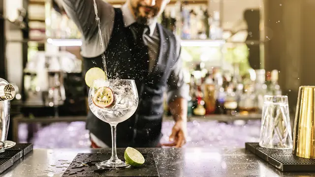 Ilustrasi Pekerjaan dan bartender (iStockphoto)