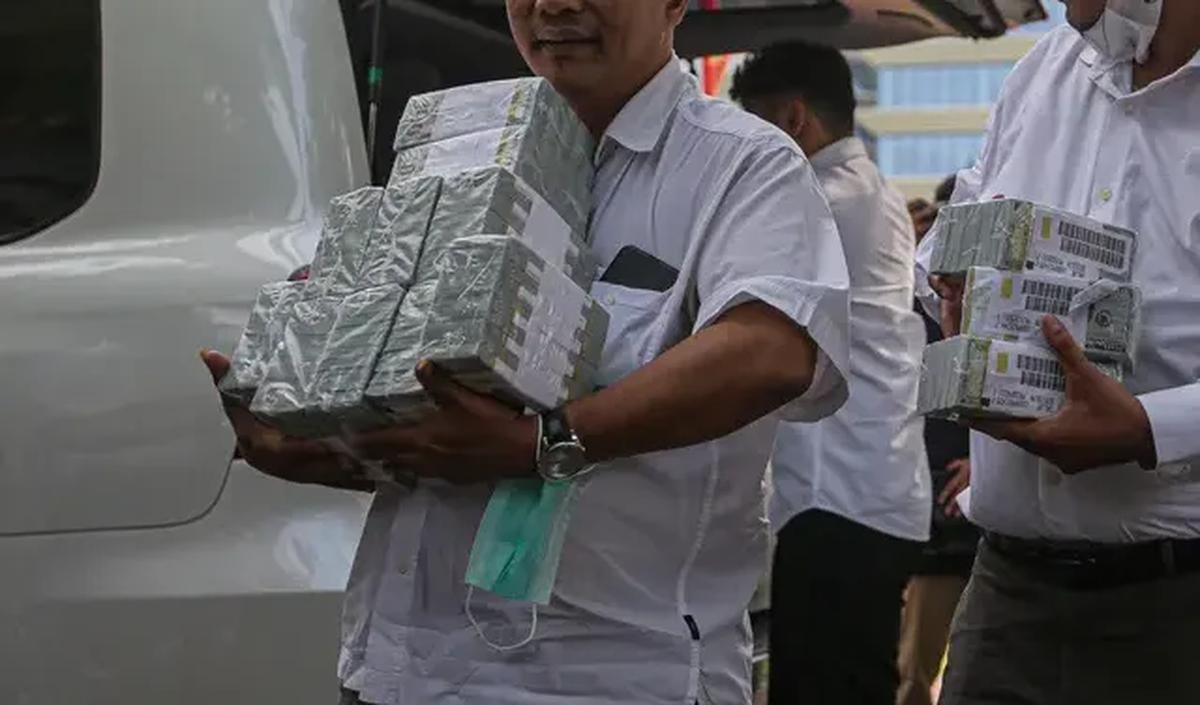 Kejagung masih perlu melakukan pendalaman kendati telah menggeledah kantor Maqdir Ismail.