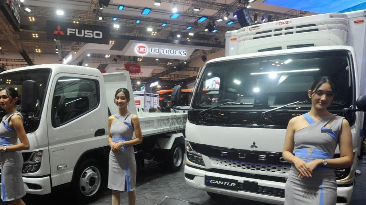 Pameran GIIAS 2024 sendiri menampilkan berbagai inovasi terbaru dalam industri otomotif, dengan fokus pada kendaraan listrik dan teknologi hijau. Foto: merdeka.com / Arie Basuki<br>