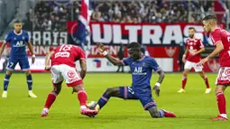 Bermain di Stadion Francis-Le Ble, Sabtu (21/8/2021), PSG berhasil melumat tuan rumah dengan skor 4-2. (Foto: AP/Daniel Cole)