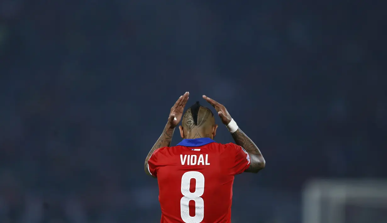 Ekspresi Arturo Vidal. (Reuters/Marcos Brindicci)