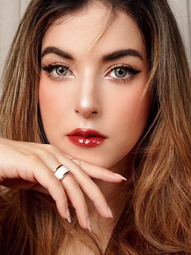 8 Inspirasi Makeup Tasya Farasya untuk Ibu Hamil