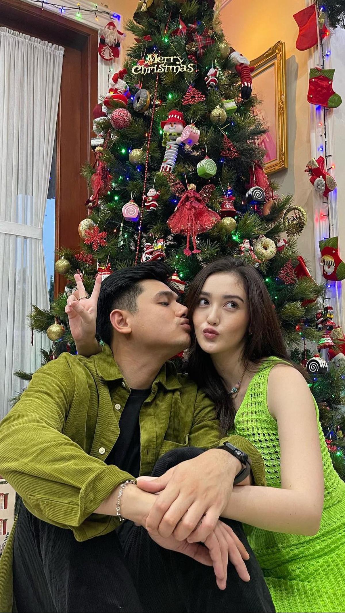 Seperti beberapa selebriti muda lainnya di Tanah Air, Ranty Maria dan Rayn Wijaya juga menghadapi perbedaan keyakinan.