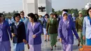 Citizen6, Bandung: Dalam rangka memperingati Hari Ulang Tahun ke-47 yang jatuh pada  14 April 2011, Dharma Pertiwi mengadakan ziarah ke Taman Makam Pahlawan (TMP) Kalibata, Rabu (13/4).(Pengirim: Badarudin Bakri Badar)