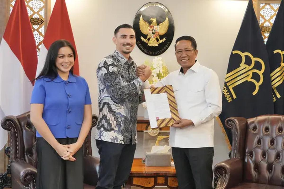 Potret Vincent Verhaag Semringah Terima Status WNI, Sempat Mengira Prosesnya Rumit dan Lama tapi Ternyata Cepat