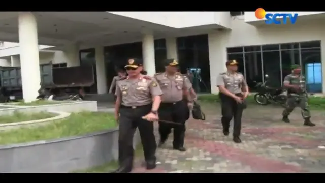 Polisi menangkap lagi dua pelaku pengeroyok pakar IT, Hermansyah, tadi malam di wilayah Bandung, Jawa Barat.