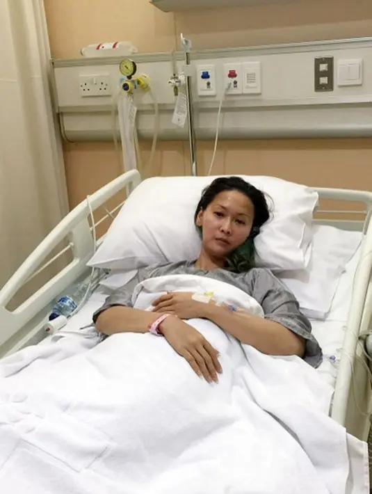 Permohonan maaf disampaikan Inul Daratista melalui akun Instagram. Bahwa sebelum, kelar acara yang biasa dibawakan, ia harus pamit lantaran tidak kuat lagi menahan rasa sakitnya. (Instagram/inul.d)