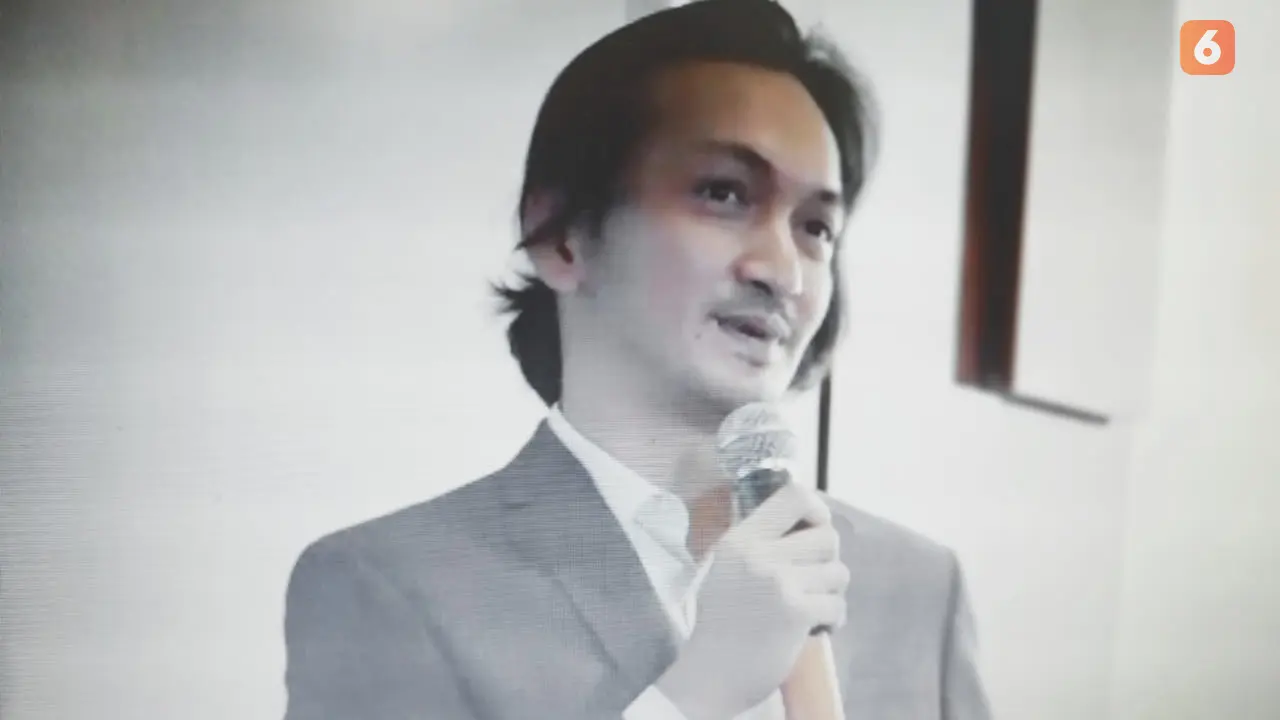 Dien Anshari, S.Sos., M.Si., Ph.D.,