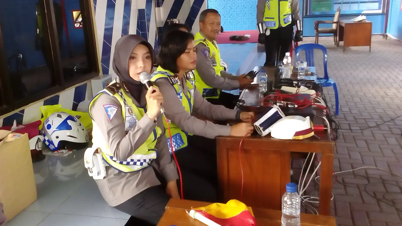 Polwan Cantik Fennika