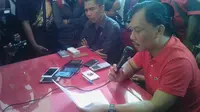  Arief Wicaksono membacakan surat pengunduran diri sebagai Ketua DPRD Kota Malang (Liputan6.com/ Zainul Arifin)