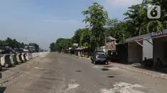 Suasana Rest Area KM 50 A yang ditutup secara permanen pada 20 Desember 2020 lalu di Tol Jakarta-Cikampek, Karawang, Kamis (24/12/2020). PT Jasa Marga menjelaskan alasan penutupan yang memang sudah direncanakan ditutup sejak Februari lalu. (Liputan6.com/Herman Zakharia)