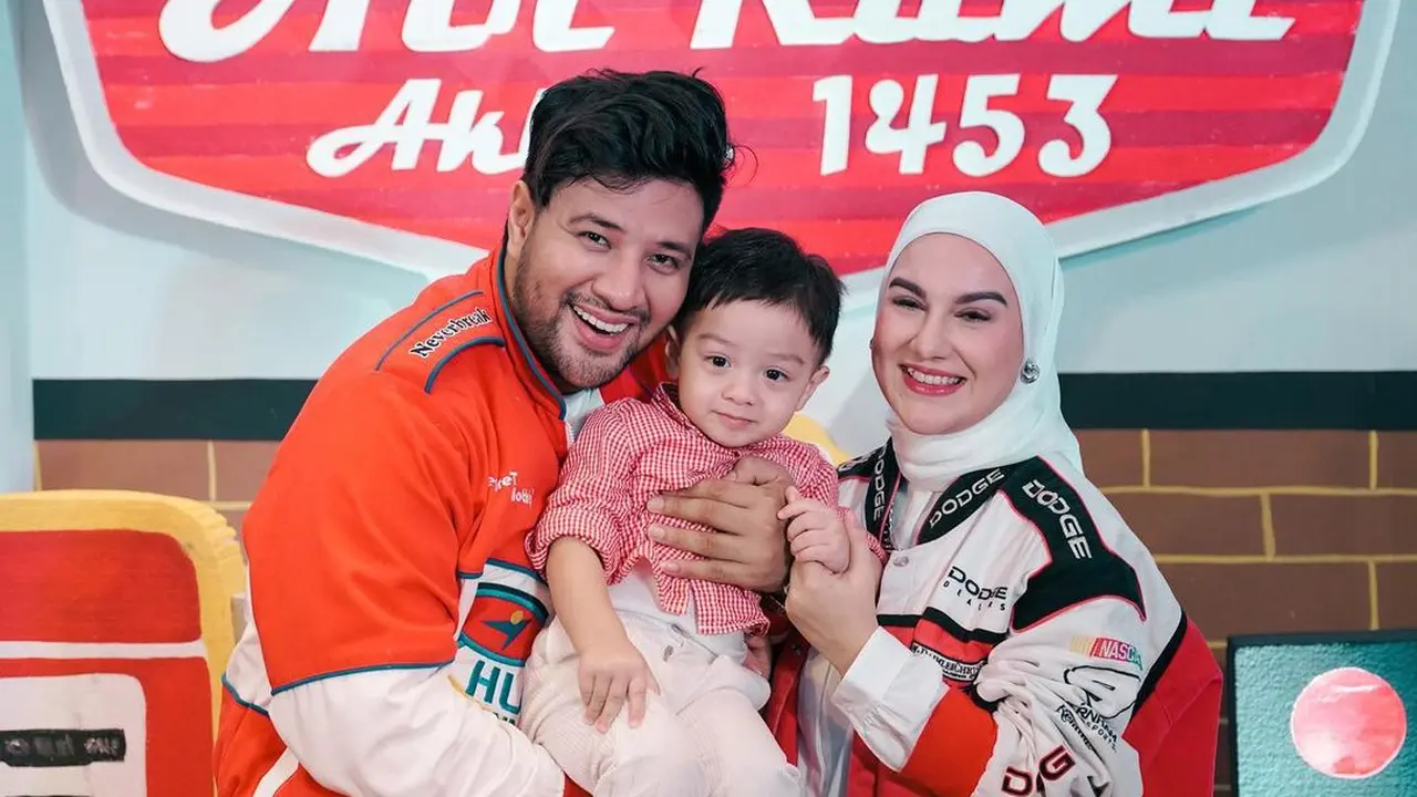 8 Potret Racing Style ala Irish Bella di Ulang Tahun Sang Anak, Dominasi Warna Merah