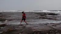 Liburan Berujung Petaka, Wisatawan Hilang Terseret Ombak di Lebak