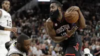 Pebasket Houston Rockets, James Harden, saat bertanding melawan San Antonio Spurs pada Gim 5 Semifinal Wilayah Barat, Selasa (9/5/2017) di San Antonio. (AP/Eric Gay)