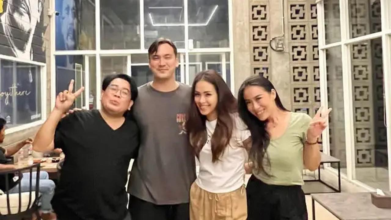 Salah satu netizen memberikan jawaban atas pertanyaan tersebut, "Ga bisa di buang jadi ditambahin biar bentuknya beda," balasnya.