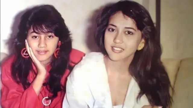 6 Potret Lawas Persahabatan Paramitha Rusady dan Nike Ardila, Penuh Kenangan