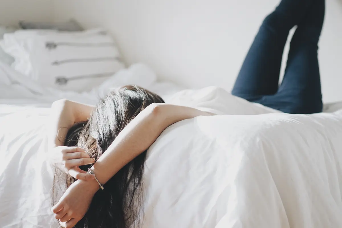 [Fimela] Woman in Bed