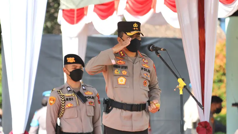 Foto Kapolda Jateng Irjen Pol Ahmad Luthfi