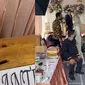 Viral Pria Ini Sumbang Amplop di Kondangan Teman dan Minta Kembalian, Bikin Geleng Kepala. (Sumber: TikTok/romiardifa)