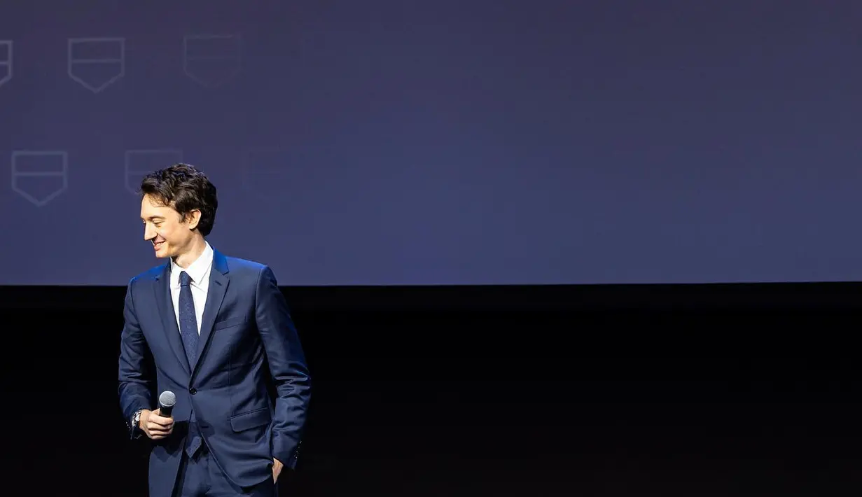 <p>Dia lalu menjadi direktur strategi dan digital pada 2018 dan menjadi CEO Tag Huer pada 2020 di usia 25 tahun. Perjalanan karienya benar-benar melesat. (Foto: Instagram/ frederic.arnault)</p>